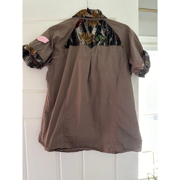 Master Sports Girls Rugged Outdoor Gear Button Up Real Tree Camo Accents XL Girl - Picture 4 of 5